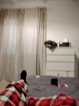 Snapshot of xxcatwomanxx chatting on February 14, 12:25 pm xxcatwomanxx online show from February 14, 12:25 pm