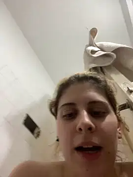 Snapshot of FlorBich chatting on January 14, 1:58 am FlorBich online show from January 14, 1:58 am