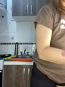 Snapshot of FlorBich chatting on January 19, 3:50 am FlorBich online show from January 19, 3:50 am