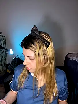 Snapshot of FlorBich chatting on September 18, 8:27 am FlorBich online show from September 18, 8:27 am