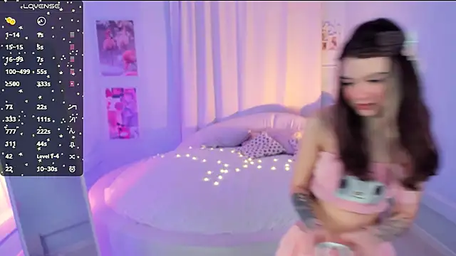 Lil Amelie online show from January 26, 2:19 pm