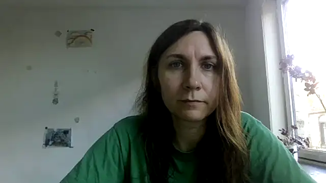 Snapshot of JasmineGlamour chatting on November 15, 10:23 am JasmineGlamour online show from November 15, 10:23 am