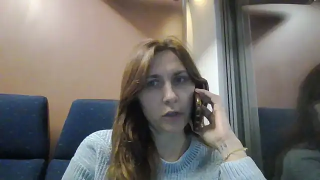 Snapshot of JasmineGlamour chatting on December 3, 4:38 pm JasmineGlamour online show from December 3, 4:38 pm