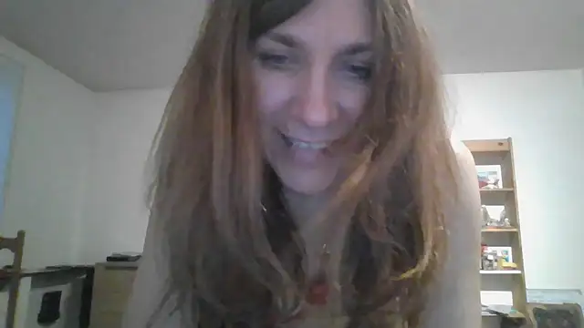 JasmineGlamour online show from April 9, 6:46 pm