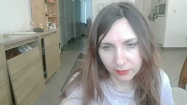 JasmineGlamour online show from April 26, 5:38 am