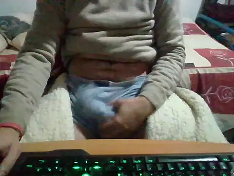 Snapshot of CummedCock chatting on December 17, 6:14 pm CummedCock online show from December 17, 6:14 pm