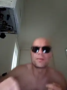 Snapshot of wedge75 chatting on May 27, 2:47 pm wedge75 online show from May 27, 2:47 pm