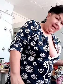 FantasyMichelle online show from February 24, 7:00 am