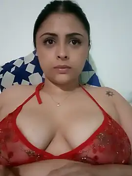 Snapshot of MelannyBell chatting on December 2, 10:34 pm MelannyBell online show from December 2, 10:34 pm