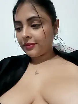 Snapshot of MelannyBell chatting on February 6, 9:28 pm MelannyBell online show from February 6, 9:28 pm