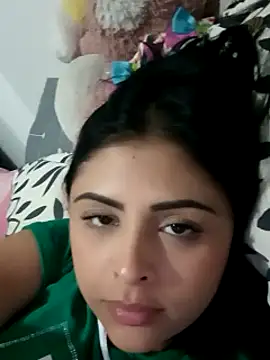 Snapshot of MelannyBell chatting on February 11, 6:33 pm MelannyBell online show from February 11, 6:33 pm