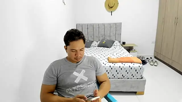 Valerioe online show from August 6, 6:43 pm
