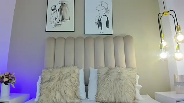 helen mooree online show from February 16, 1:40 pm