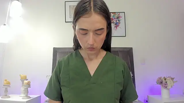 helen mooree online show from June 26, 12:53 pm