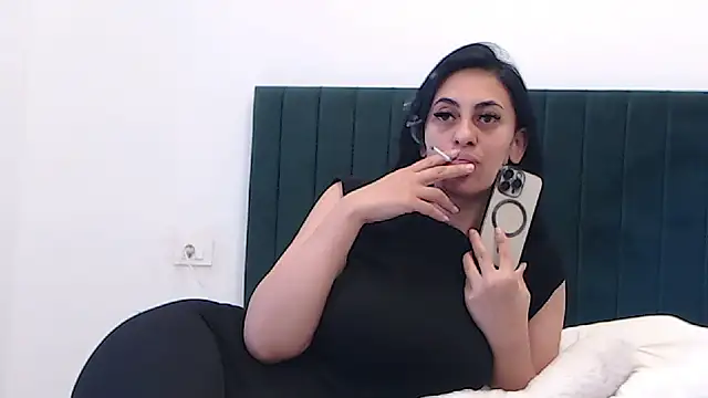 Aimeclark online show from April 28, 6:29 am