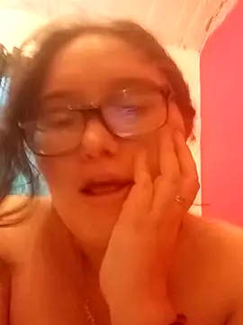 Snapshot of loba9706 chatting on March 6, 12:52 pm loba9706 online show from March 6, 12:52 pm