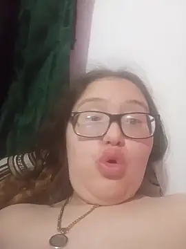 Snapshot of loba9706 chatting on September 13, 8:14 am loba9706 online show from September 13, 8:14 am