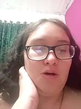 Snapshot of loba9706 chatting on May 4, 8:32 am loba9706 online show from May 4, 8:32 am