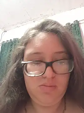 Snapshot of loba9706 chatting on May 12, 6:21 am loba9706 online show from May 12, 6:21 am
