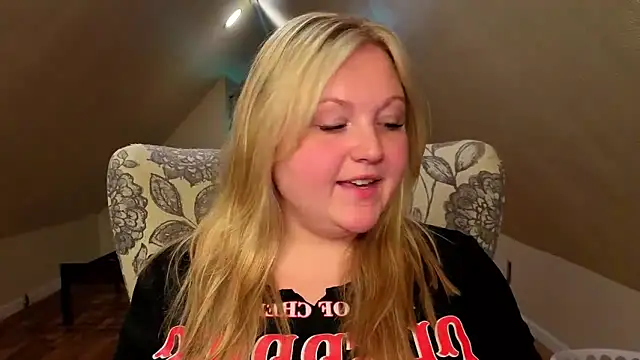 PhatAssBlond online show from May 12, 9:23 pm