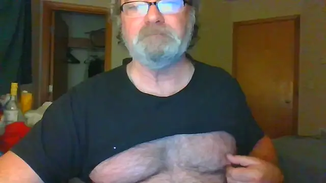 Snapshot of Doherty10 chatting on November 18, 6:23 pm Doherty10 online show from November 18, 6:23 pm