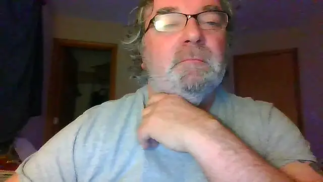 Snapshot of Doherty10 chatting on December 15, 7:56 am Doherty10 online show from December 15, 7:56 am