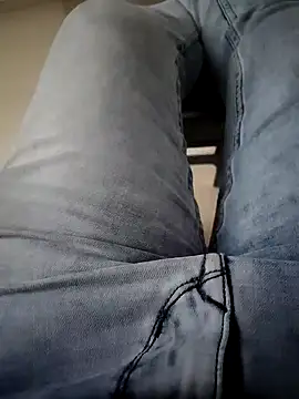 Snapshot of SplitPrestige19 chatting on November 20, 11:32 am SplitPrestige19 online show from November 20, 11:32 am