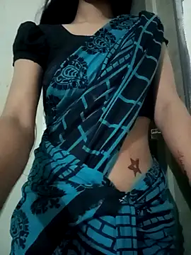 Snapshot of Raya-Moni chatting on December 18, 3:29 pm Raya-Moni online show from December 18, 3:29 pm