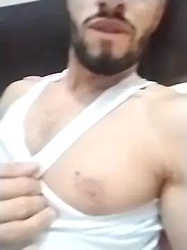 Snapshot of kevinjamer150890 chatting on December 20, 4:30 am kevinjamer150890 online show from December 20, 4:30 am