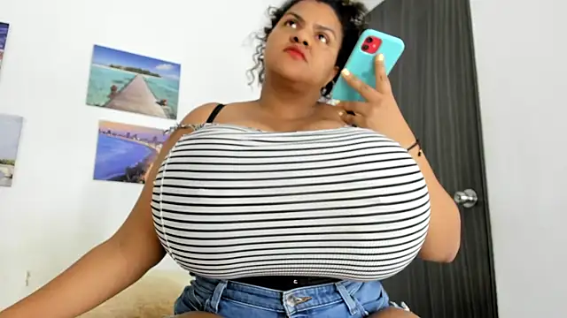 bigmom69  online show from November 14, 2:38 pm