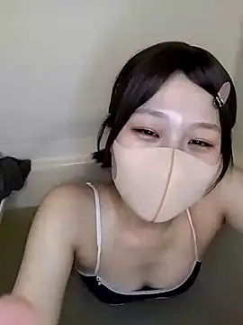 Snapshot of izumi__123 chatting on December 27, 5:42 am izumi 123 online show from December 27, 5:42 am