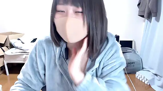 Snapshot of izumi__123 chatting on January 18, 9:55 pm izumi 123 online show from January 18, 9:55 pm