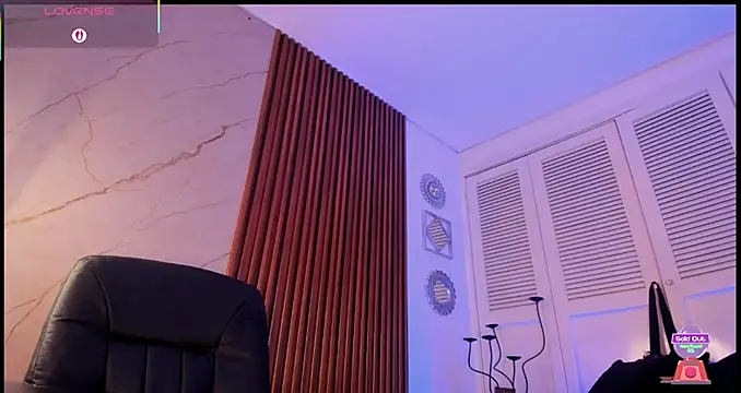 Emiilycollins online show from February 13, 4:41 am