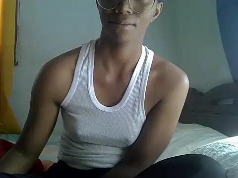 Snapshot of ElianeHot chatting on July 3, 9:16 am ElianeHot online show from July 3, 9:16 am