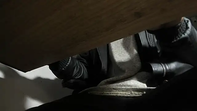 s sven03 online show from February 9, 7:38 am