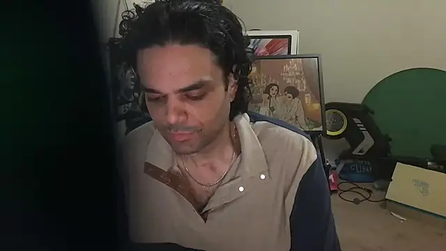 Snapshot of GForceSavage chatting on May 18, 11:54 pm GForceSavage online show from May 18, 11:54 pm