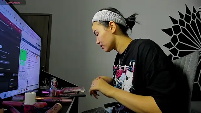 Rubi Sky online show from March 8, 4:56 am