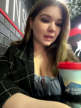 PumaShyXD online show from November 6, 11:00 am