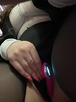 PumaShyXD online show from December 17, 9:59 am