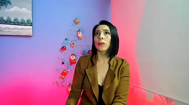 Snapshot of AdelleLennox_cg chatting on December 31, 11:20 am AdelleLennox cg online show from December 31, 11:20 am