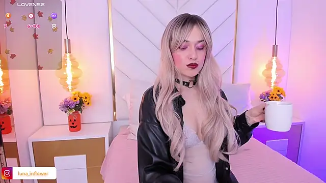 Flor delunaa online show from October 27, 12:42 pm