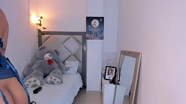 Adria ross online show from February 12, 5:05 pm