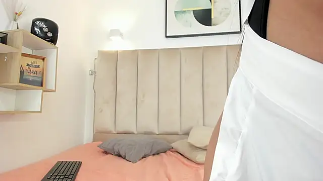 Snapshot of Anniie_Queen chatting on October 14, 3:29 am Anniie Queen online show from October 14, 3:29 am