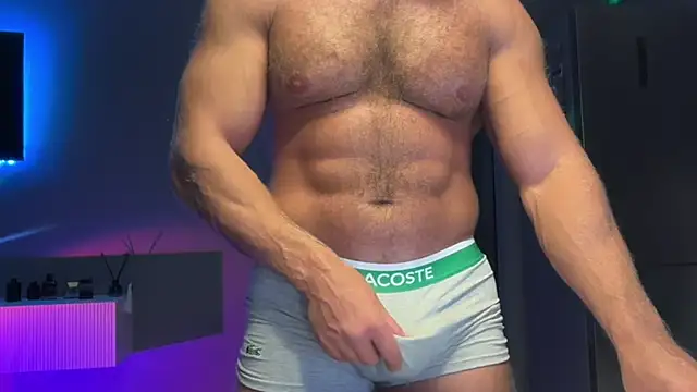 Snapshot of KarlosRichi chatting on November 13, 4:28 pm KarlosRichi online show from November 13, 4:28 pm