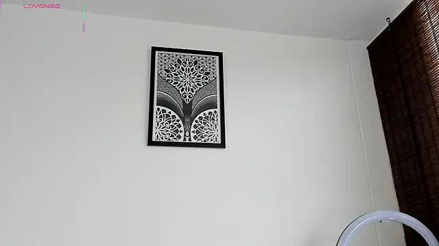 Snapshot of VeronicaTonu chatting on October 28, 2:42 pm VeronicaTonu online show from October 28, 2:42 pm