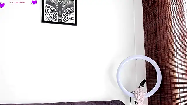 Snapshot of VeronicaTonu chatting on November 4, 7:13 pm VeronicaTonu online show from November 4, 7:13 pm