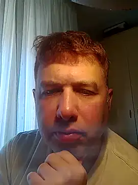 Snapshot of Olandese2682@xh chatting on April 28, 7:46 am Olandese2682xh online show from April 28, 7:46 am