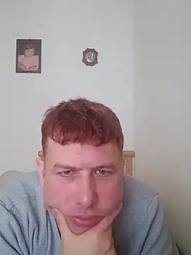 Snapshot of Olandese2682@xh chatting on April 29, 7:56 am Olandese2682xh online show from April 29, 7:56 am