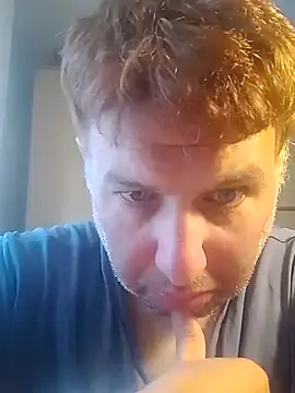 Snapshot of Olandese2682@xh chatting on May 25, 8:53 am Olandese2682xh online show from May 25, 8:53 am