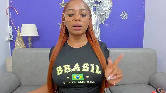 ShantalGomes online show from December 19, 8:16 pm